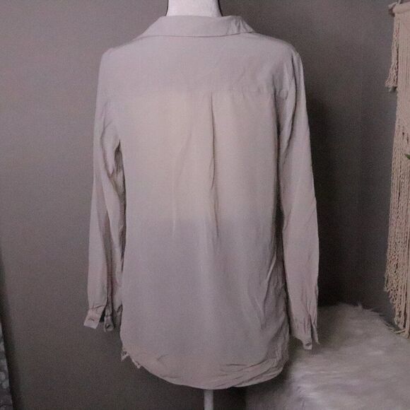 CAbi | Silk Long Sleeve Top Medium - Picture 4 of 7